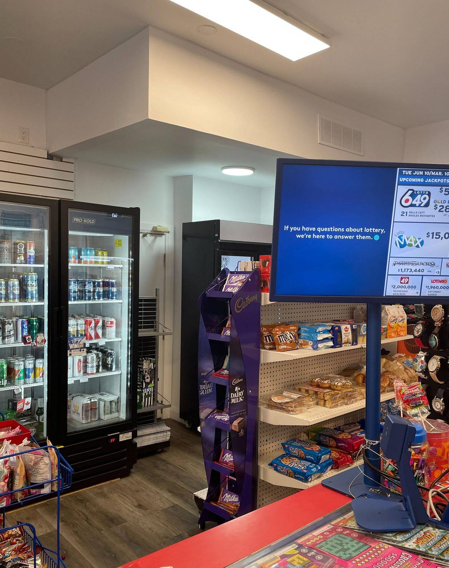 Cambridge, ON N1R 1W6,174 Main ST