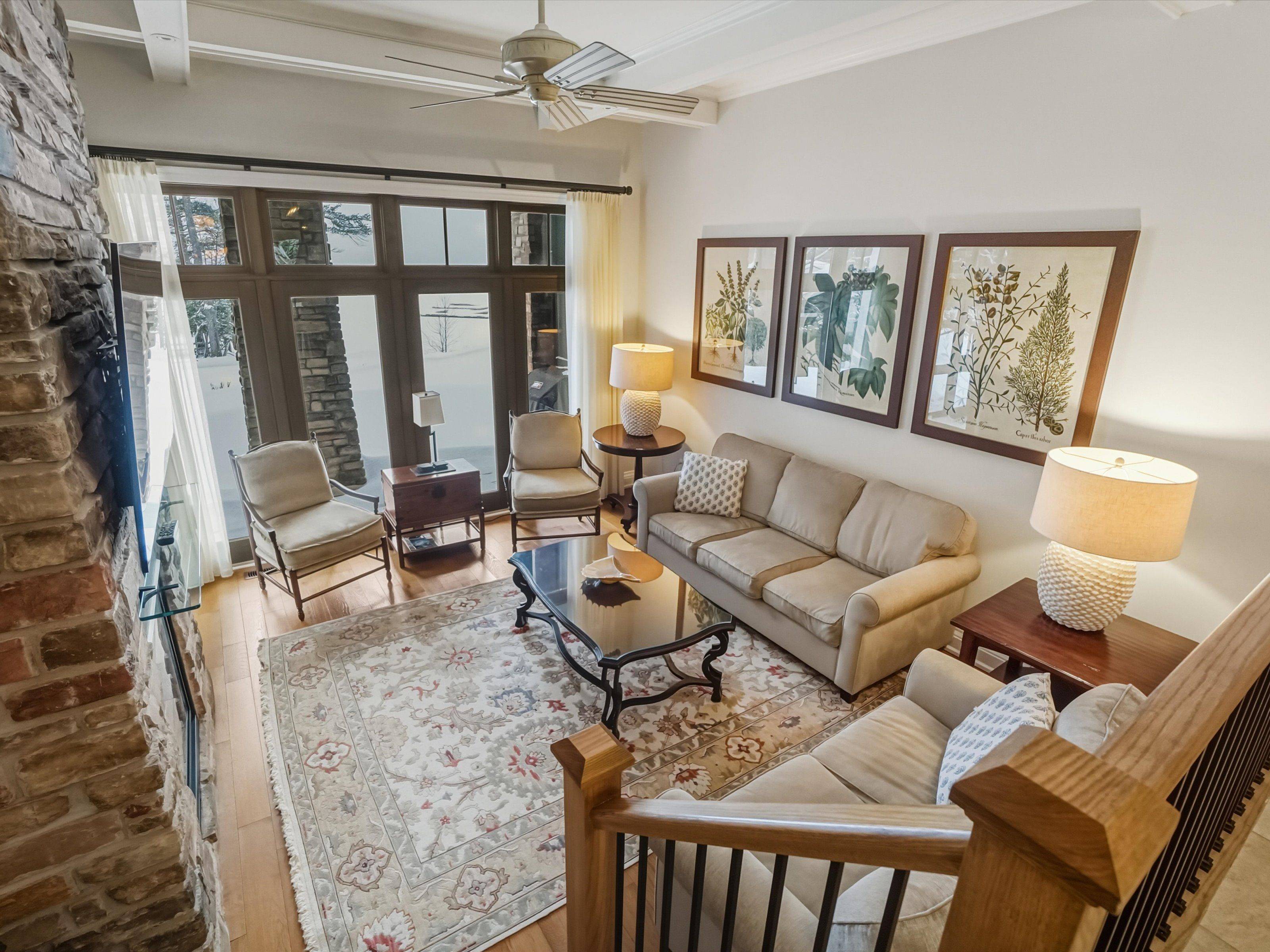 Muskoka Lakes, ON P0B 1P0,1003 Matthews DR #C6 5B