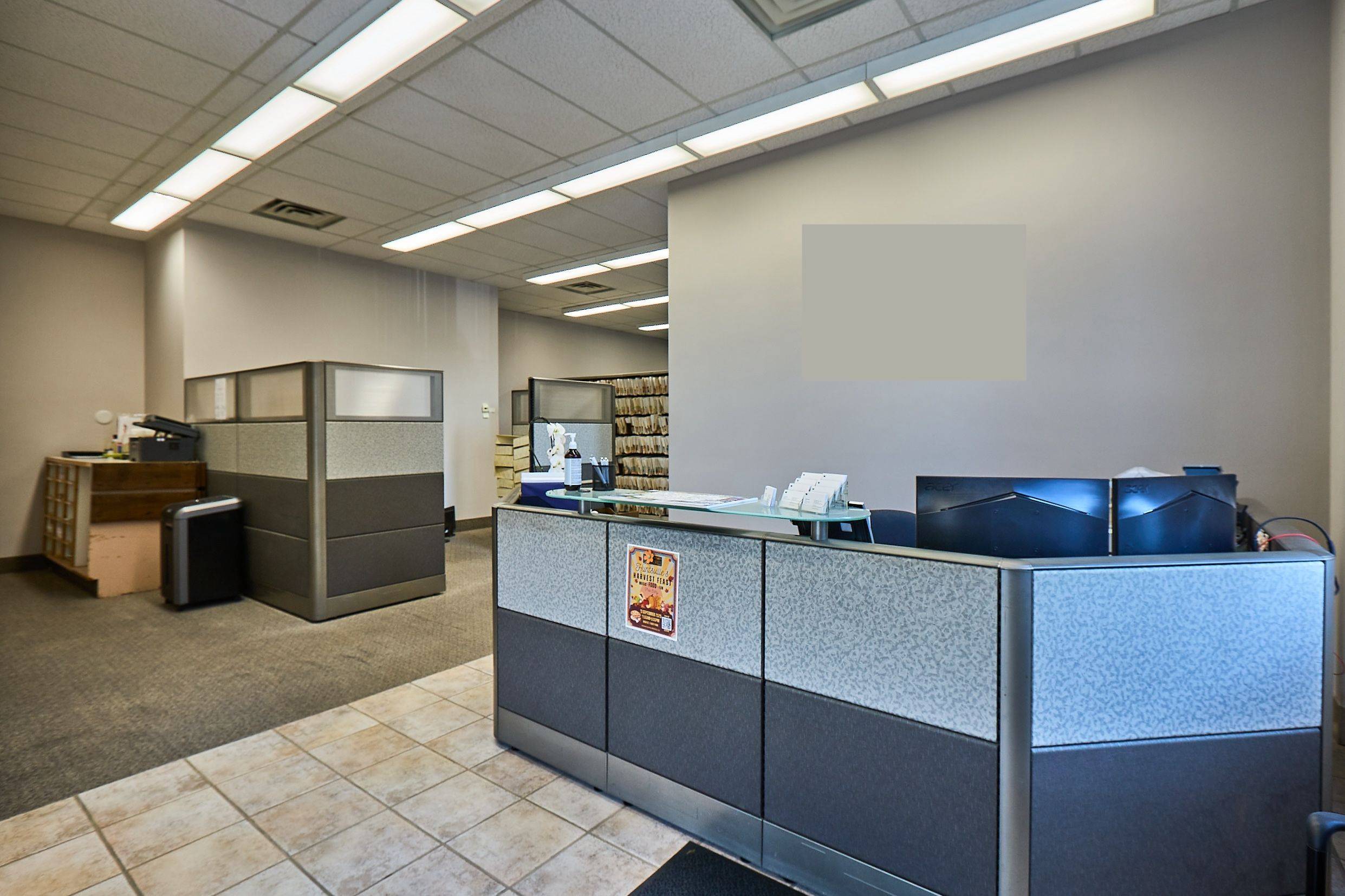 Huntsville, ON P1H 2C6,27 Main ST E