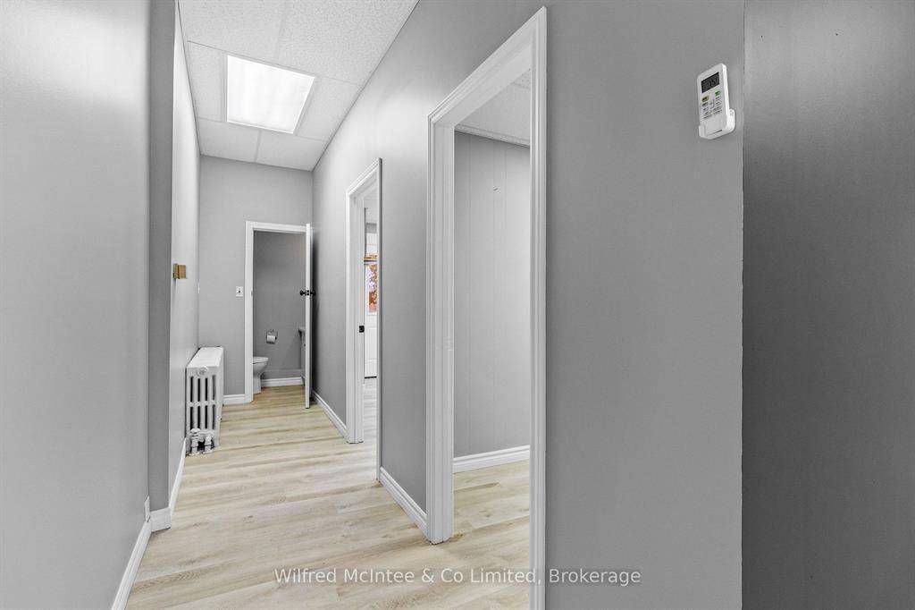 Minto, ON N0G 1Z0,4 ELORA ST N