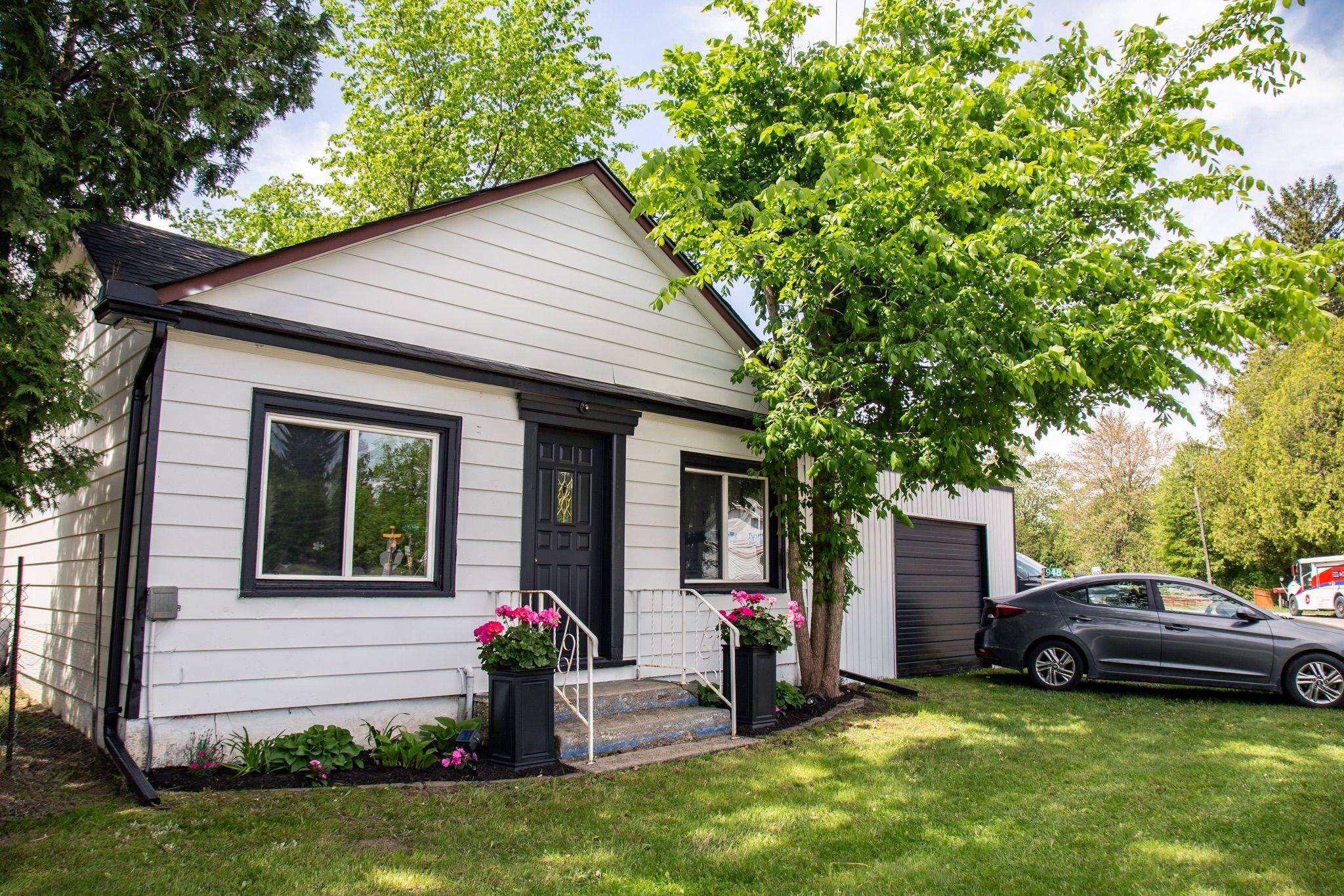 Norfolk, ON N3Y 4J9,948 Mcdowell RD E