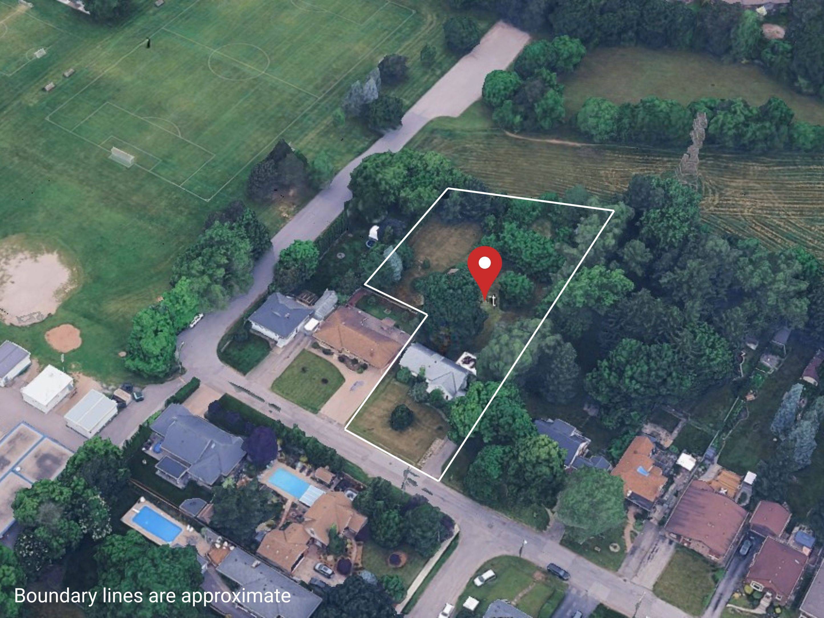 Niagara Falls, ON L2J 1C8,6529 St John ST