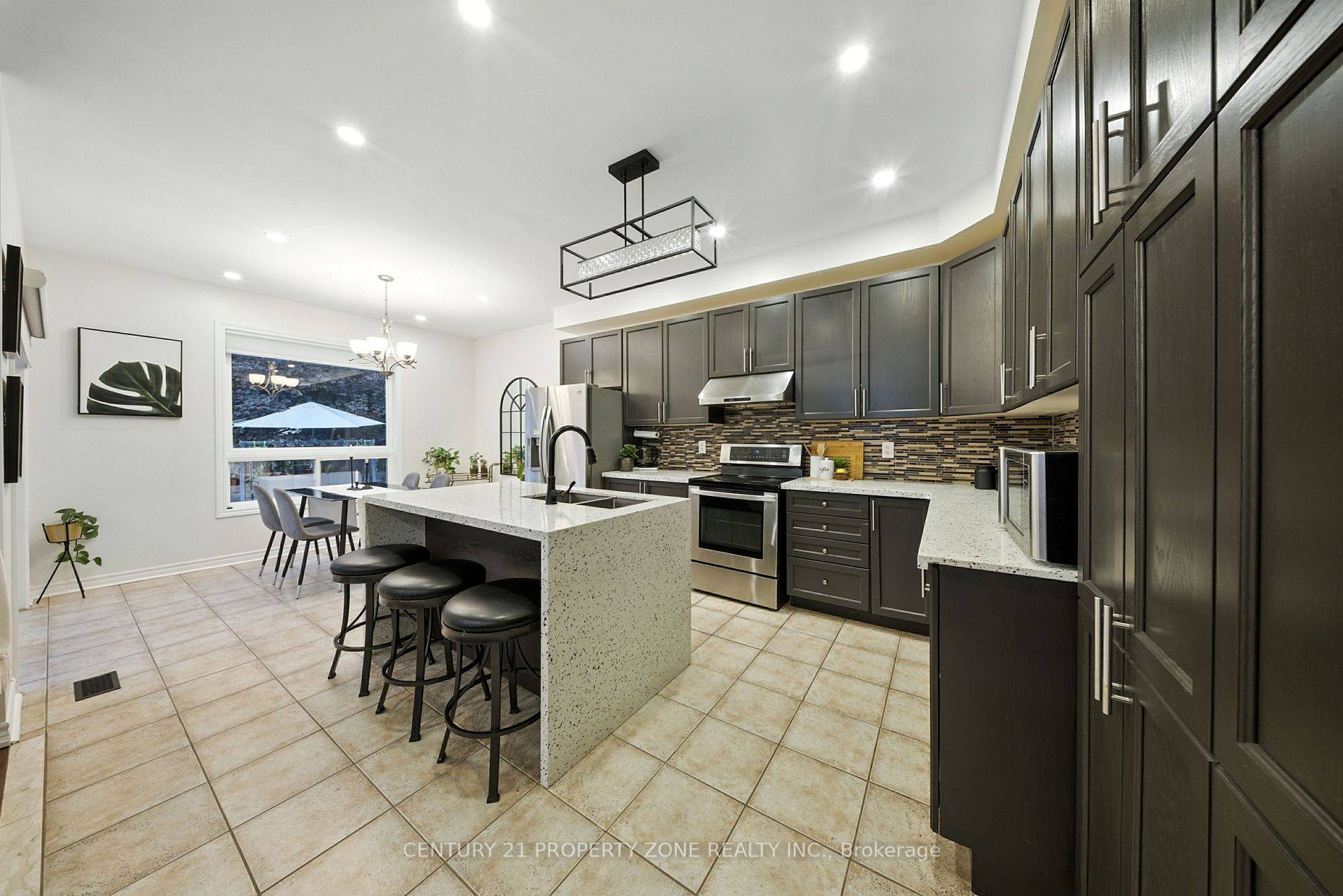 Peterborough, ON K9K 0A9,652 Tully CRES