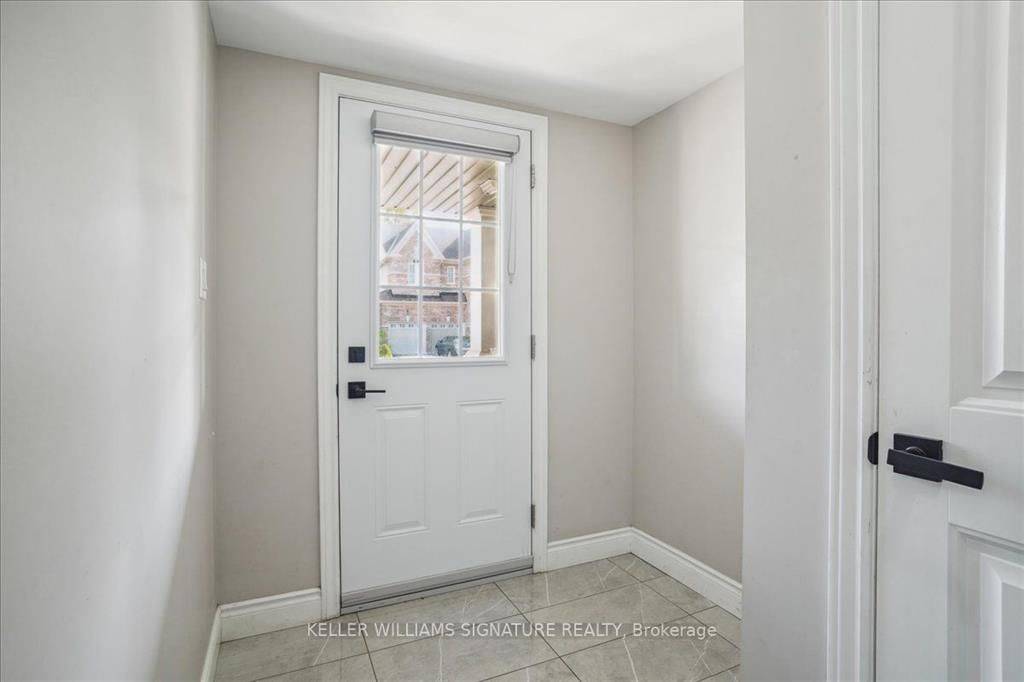 Cambridge, ON N3H 0C7,614 Linden DR