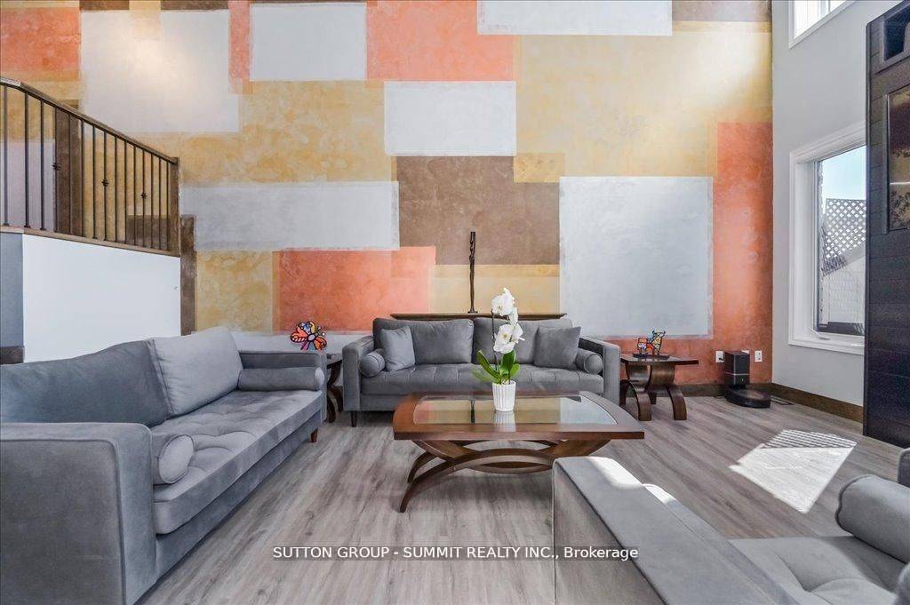 East Luther Grand Valley, ON L9W 6T9,9 Mcintyre LN