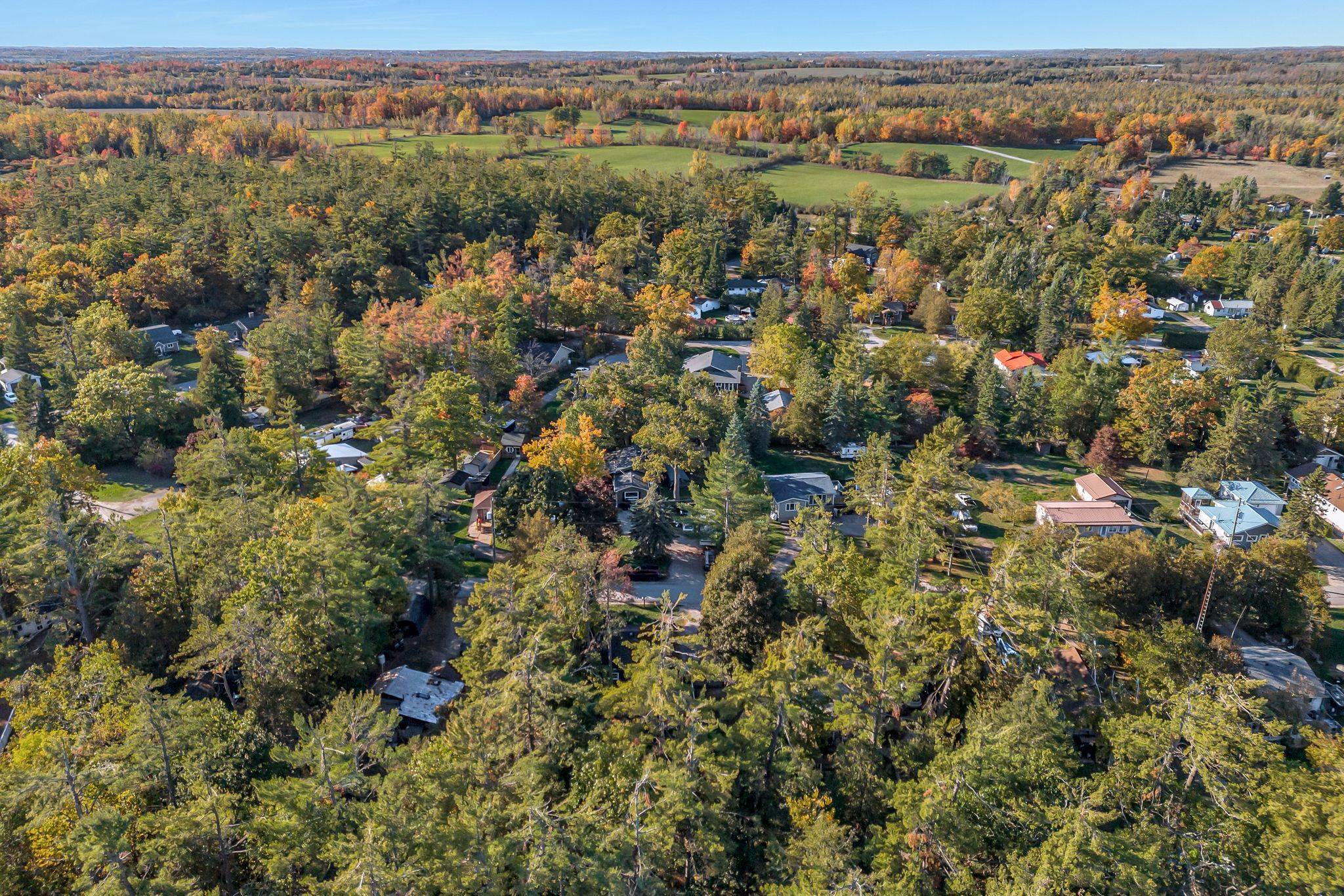 Kawartha Lakes, ON K0M 1N0,16 Parkhill DR