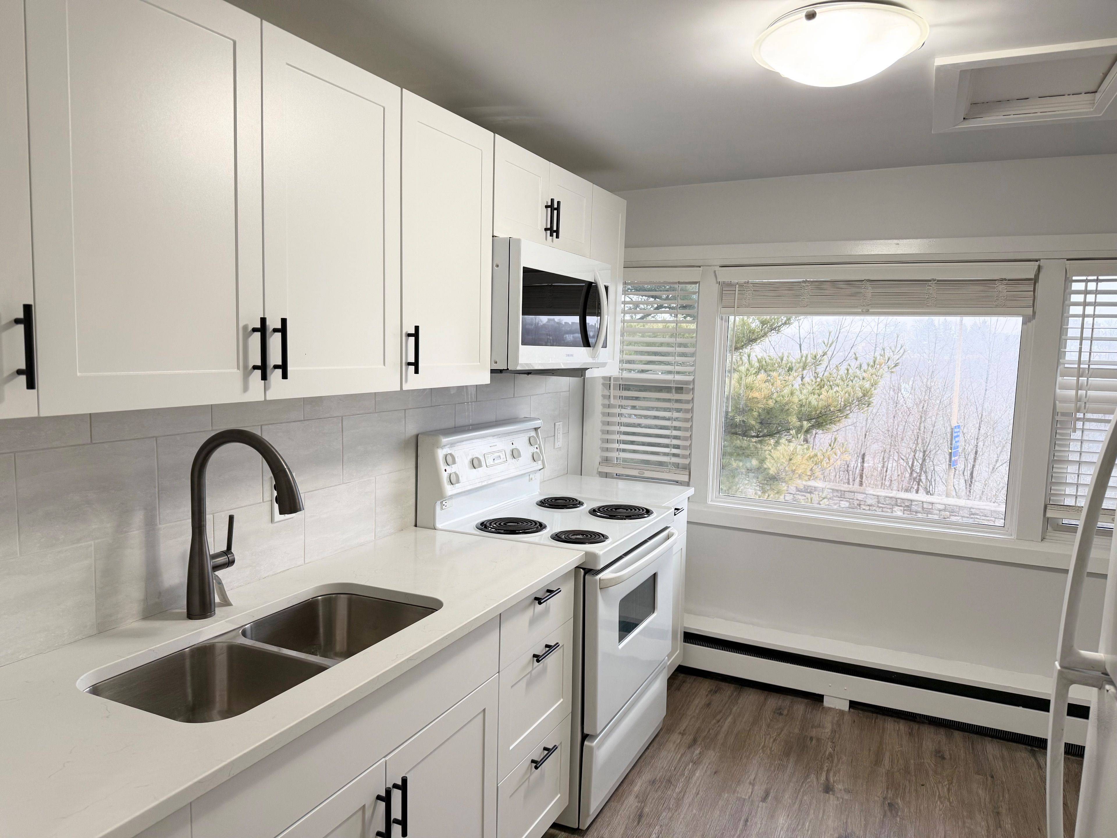 Niagara Falls, ON L2E 3G2,4711 RIVER RD #Unit 4