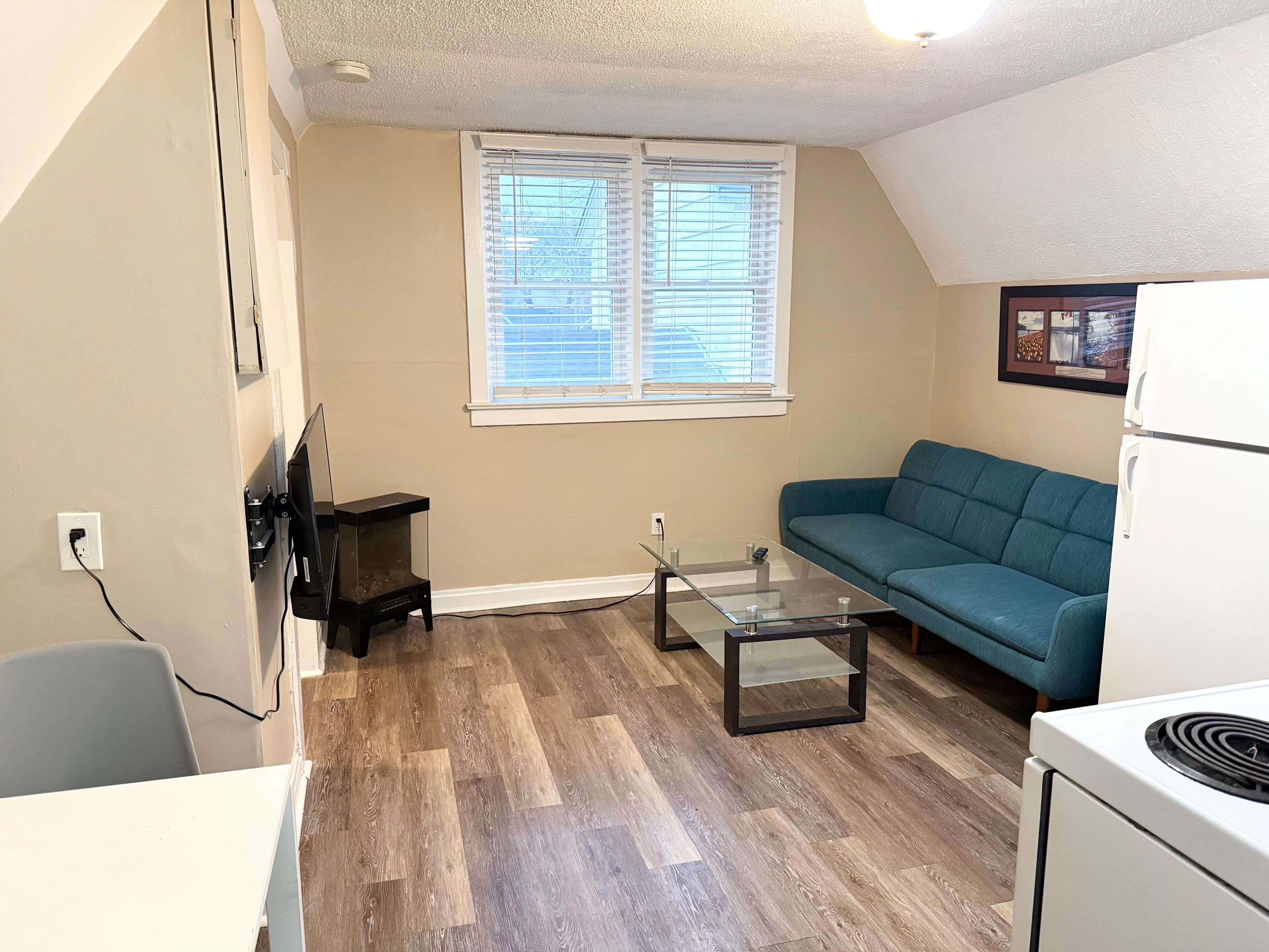 Niagara Falls, ON L2E 3G2,4701 RIVER RD #Unit 3