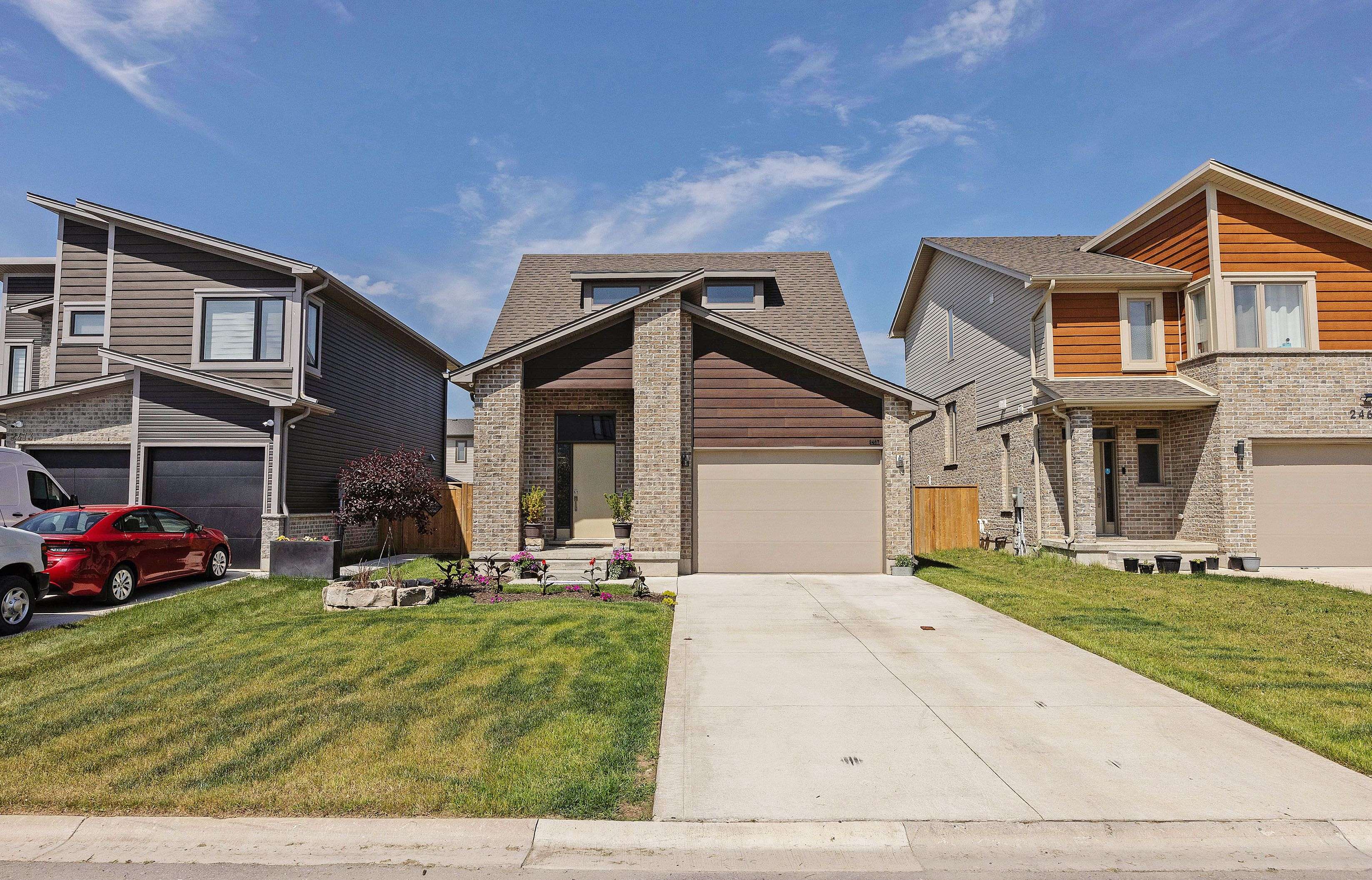 London South, ON N6M 0A2,2467 Irish Moss RD