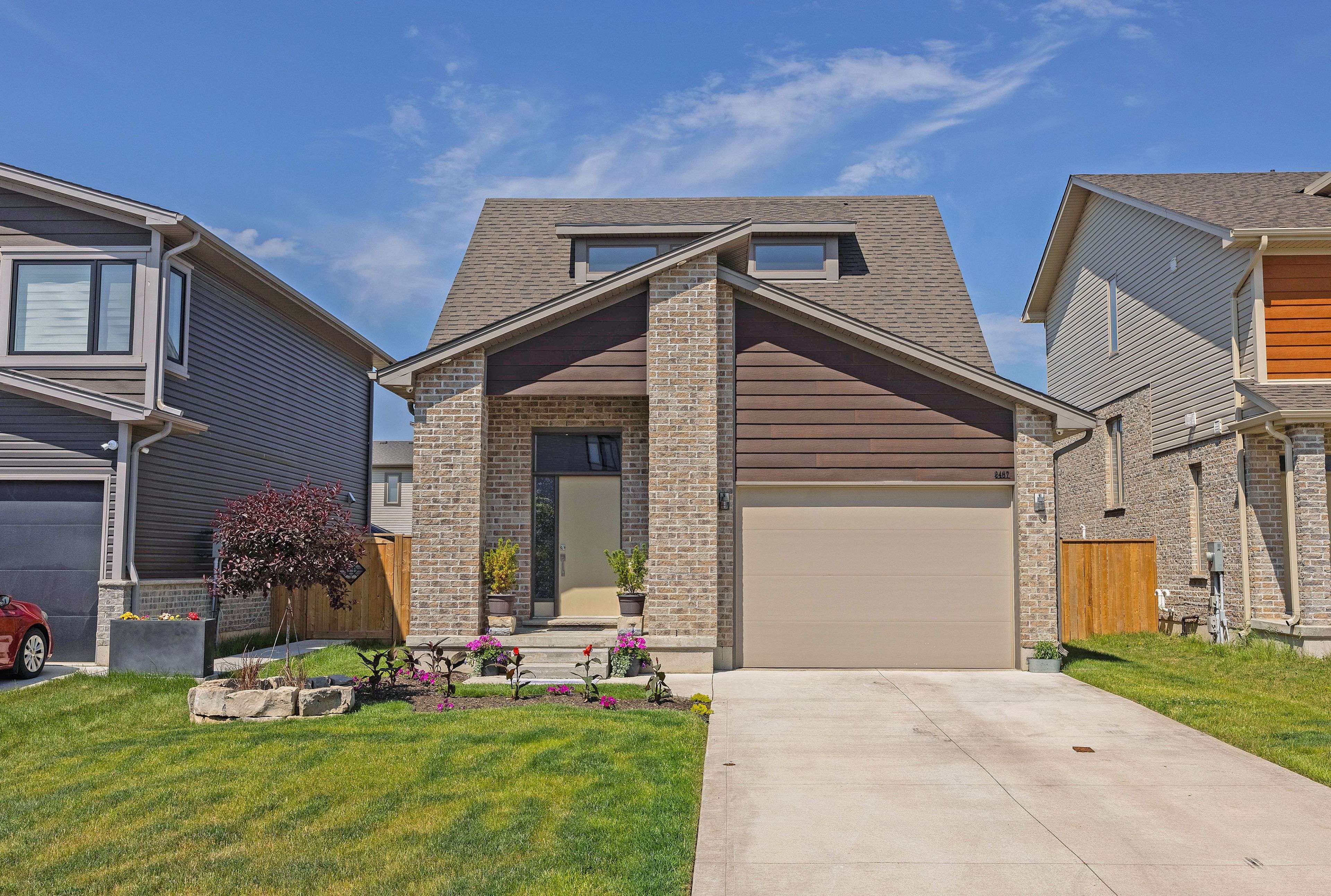 London South, ON N6M 0A2,2467 Irish Moss RD