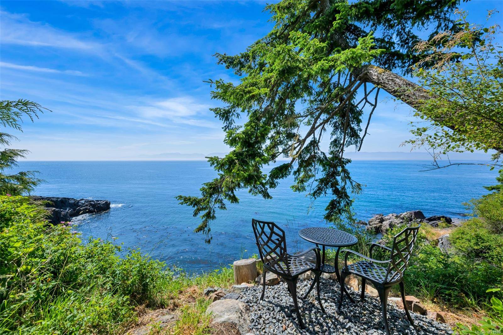 Sooke, BC V9Z 1G7,2476 Lighthouse Point Rd