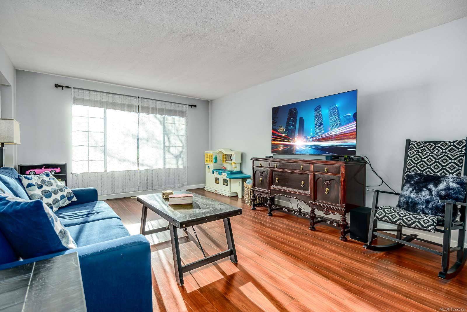 Comox, BC V9M 3P2,680 Murrelet Dr #334