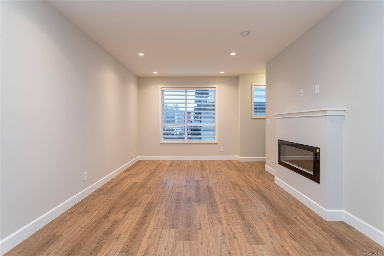 Langford, BC V9C 0P2,3351 Luxton Rd #1207