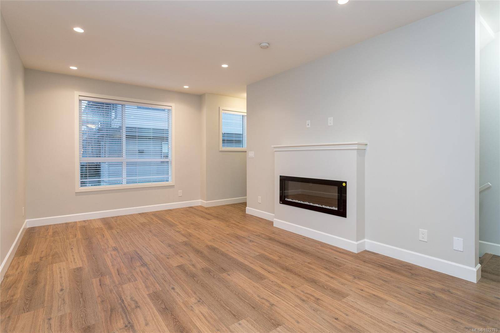 Langford, BC V9C 0P2,3351 Luxton Rd #1207