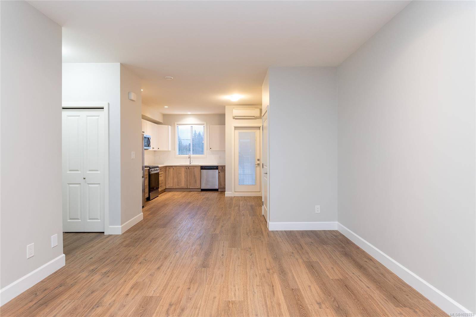 Langford, BC V9C 0P2,3351 Luxton Rd #1207