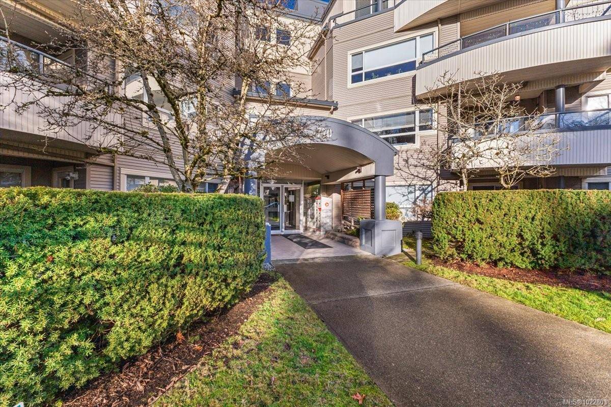 Nanaimo, BC V9S 2H6,770 Poplar St #211