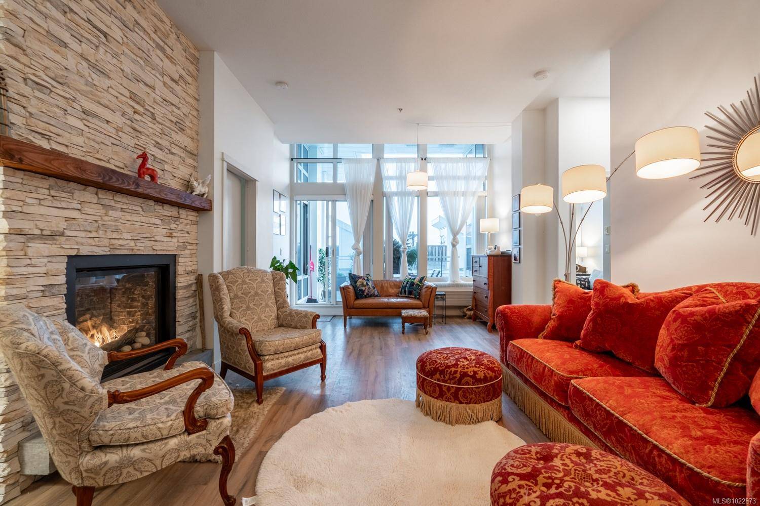 Nanaimo, BC V9R 0B8,38 Front St #110