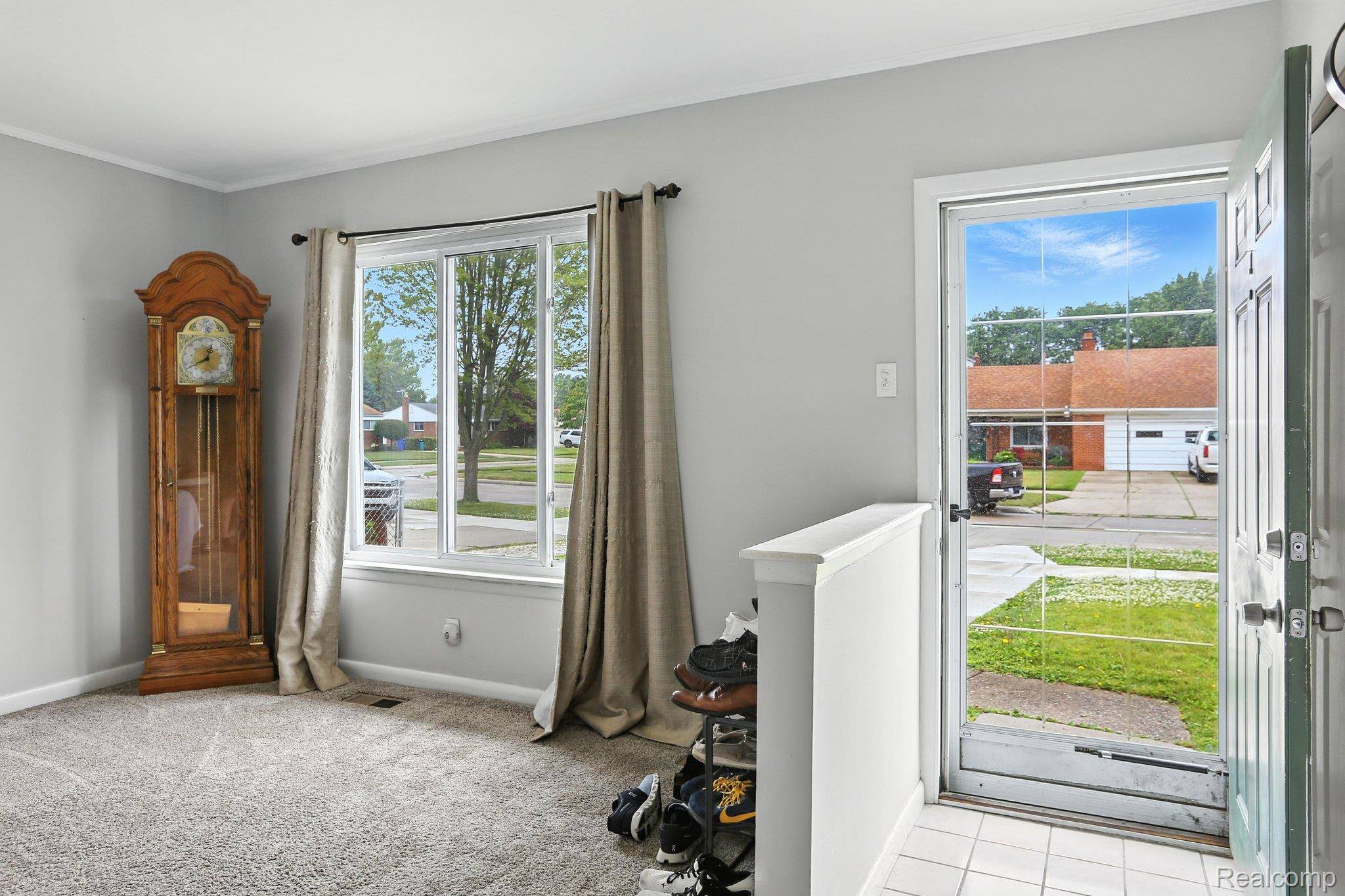 Fraser, MI 48026,18260 Spring CT N