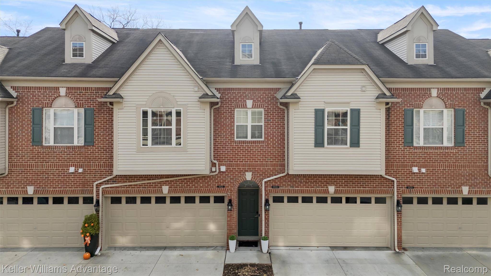 Northville, MI 48168,39522 Rockcrest LN