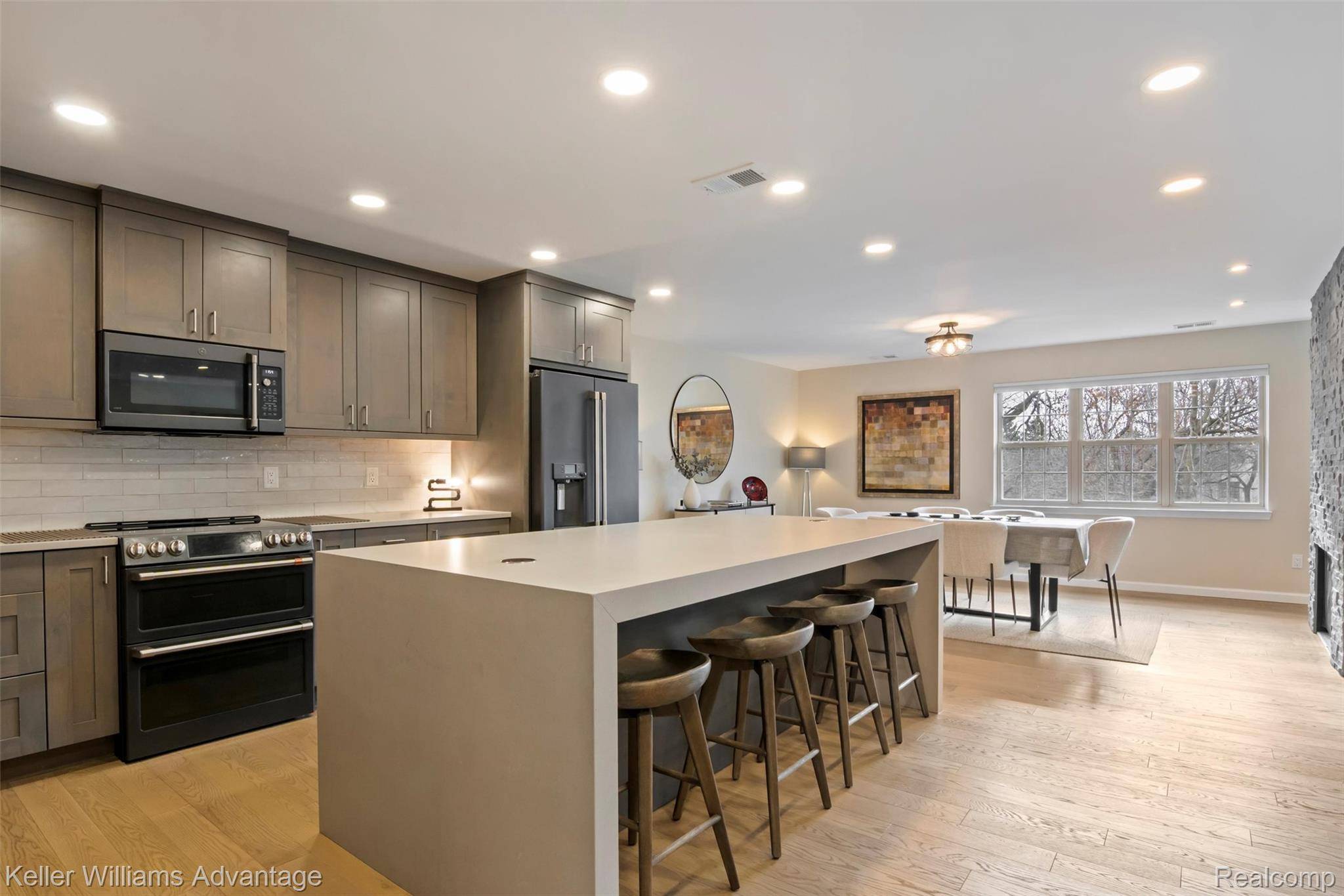 Northville, MI 48168,39522 Rockcrest LN