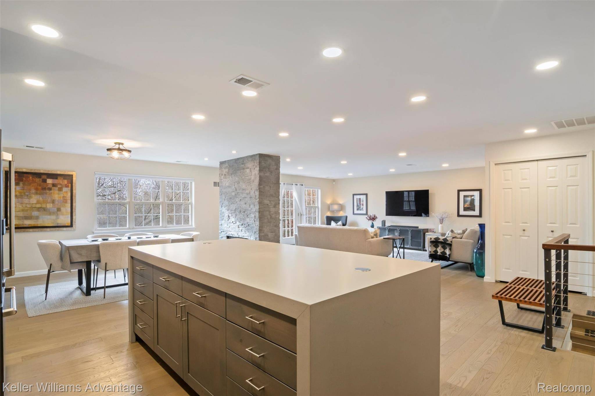 Northville, MI 48168,39522 Rockcrest LN