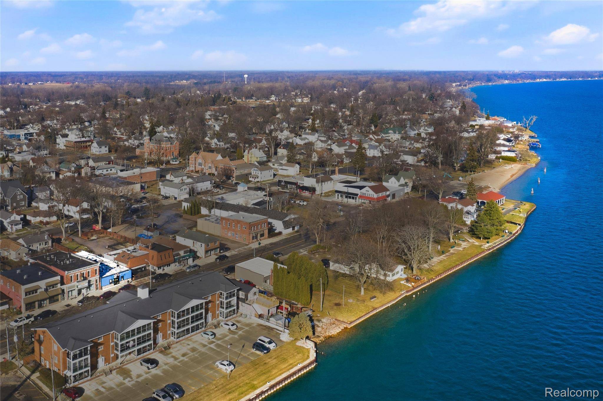 Marine City, MI 48039,152 S Water ST S