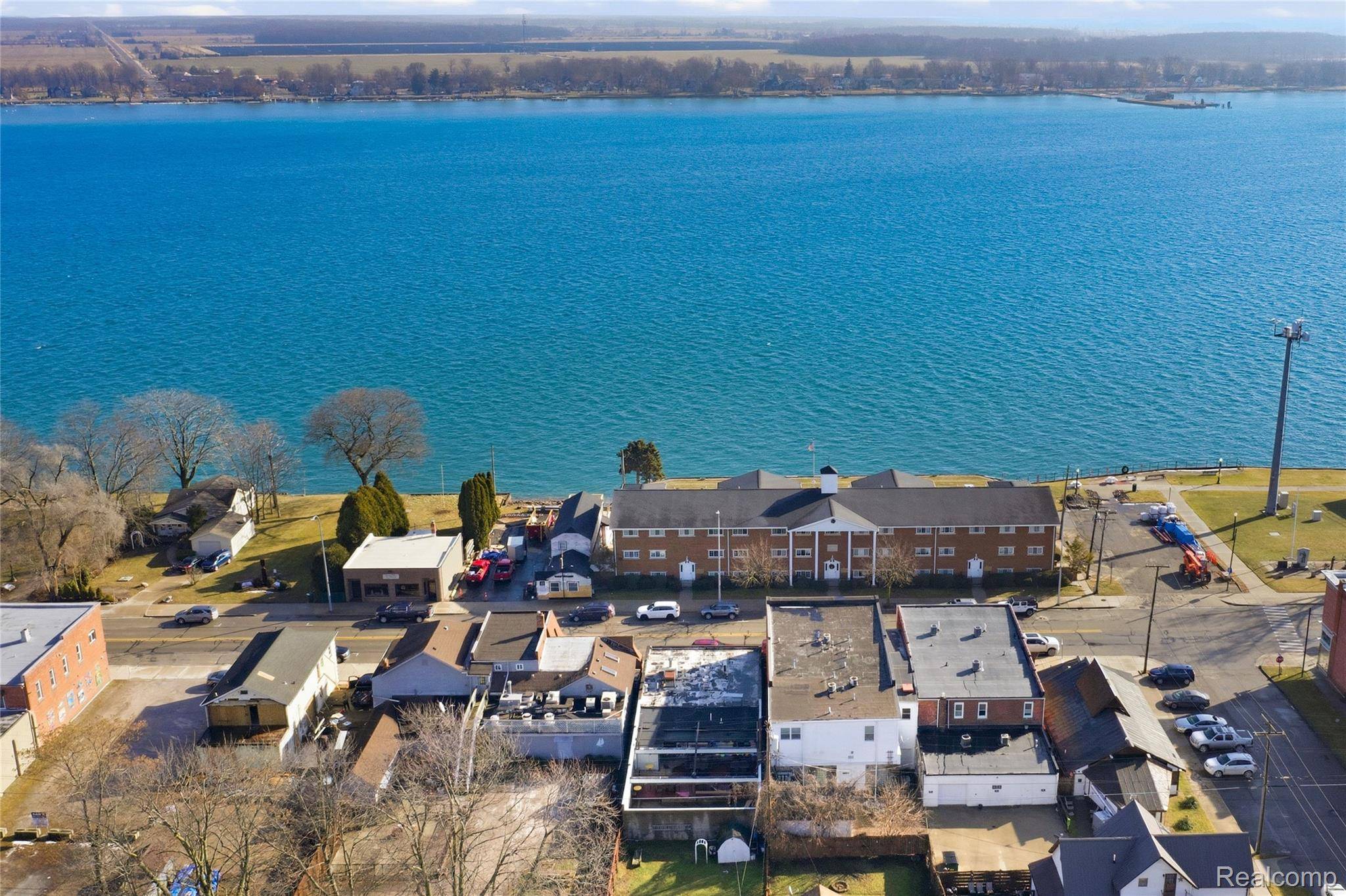 Marine City, MI 48039,152 S Water ST S