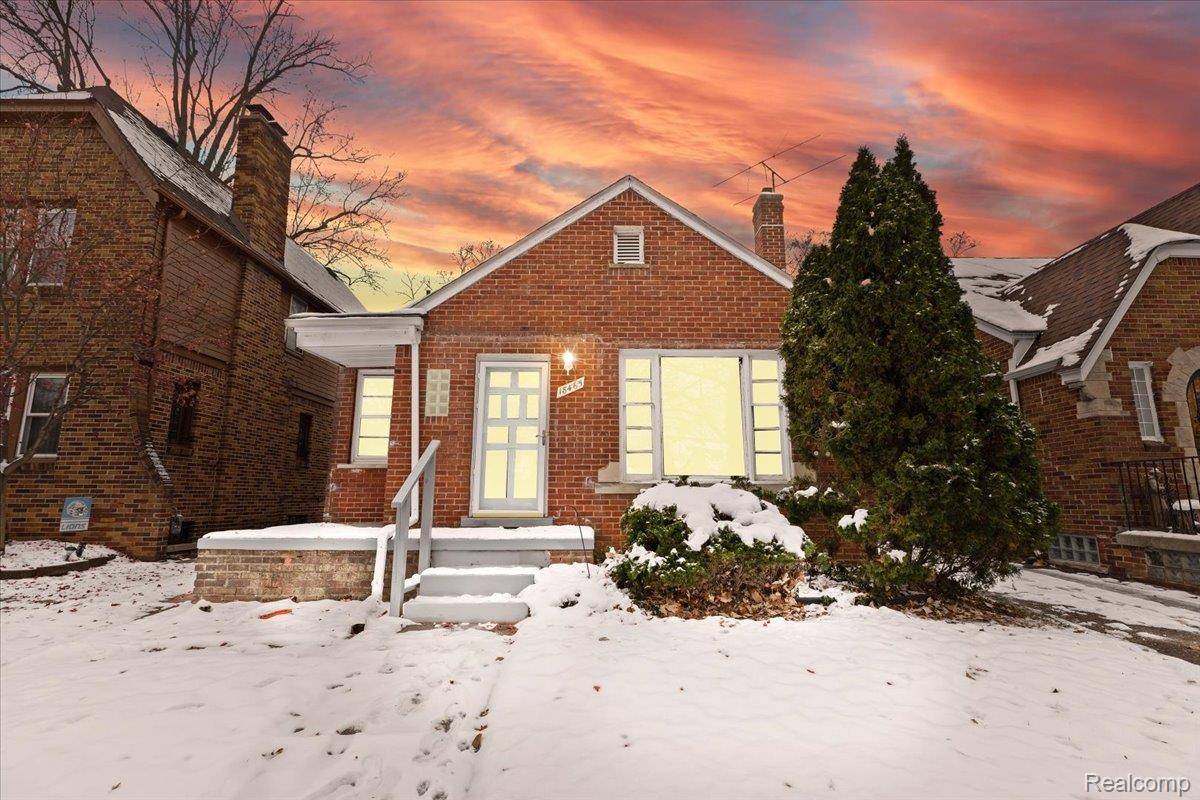 Detroit, MI 48221,18465 Monica ST