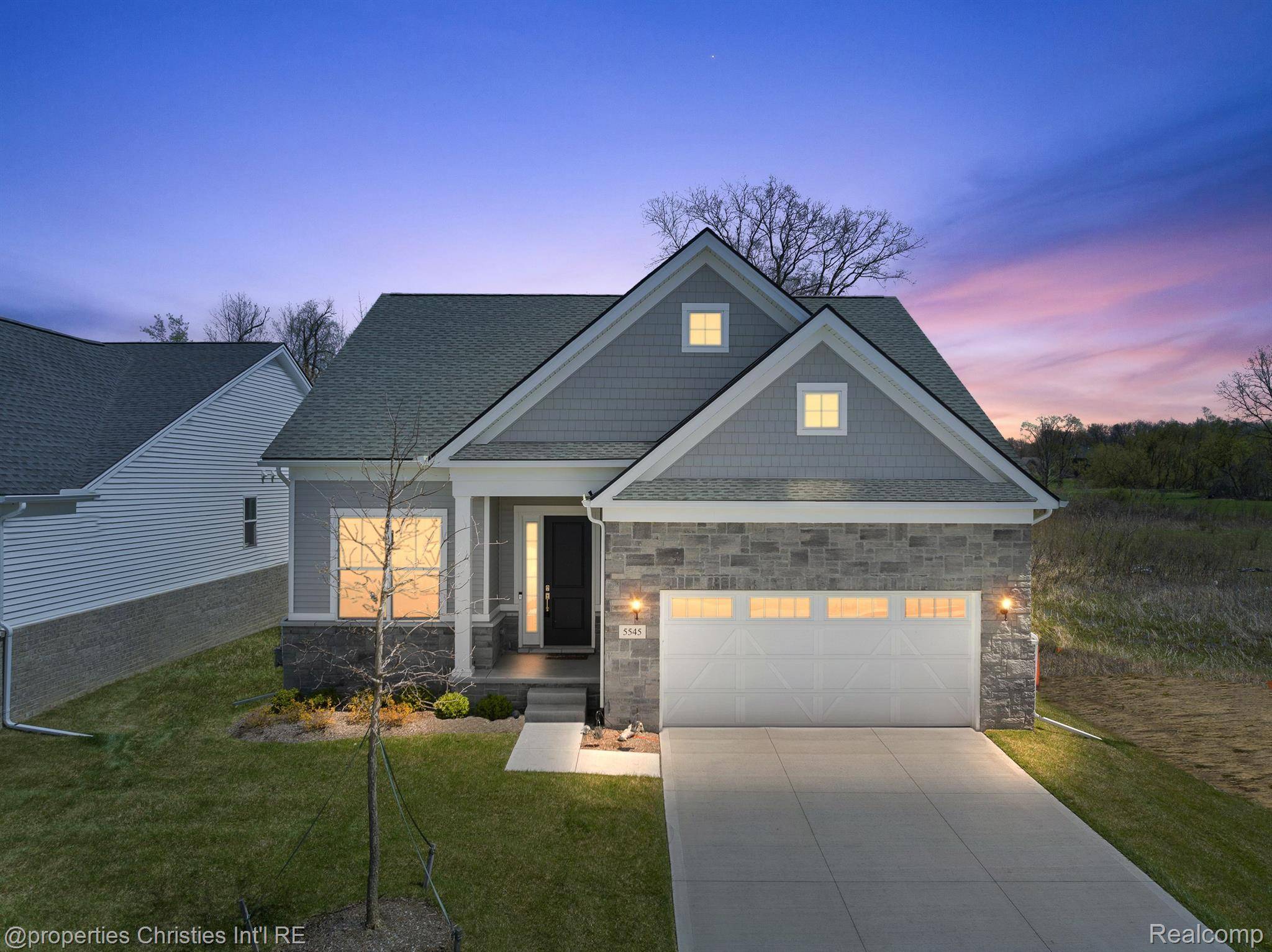 West Bloomfield, MI 48322,5545 Helmsdale BLVD