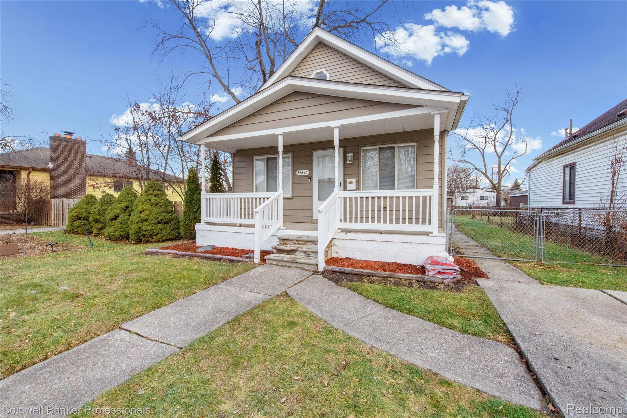 Eastpointe, MI 48021,24236 Shakespeare AVE