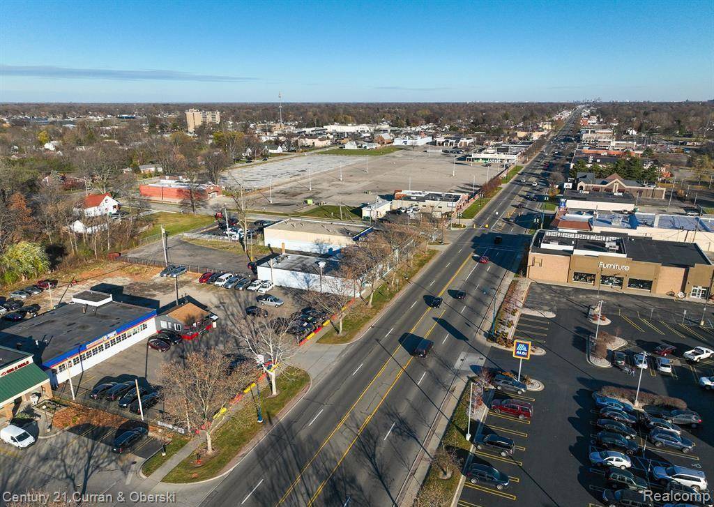 29944 Ford RD, Garden City, MI 48135