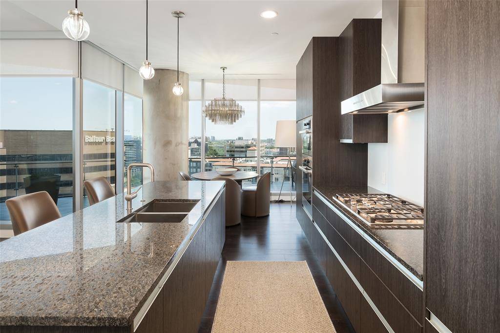 Dallas, TX 75201,3130 N Harwood Street #1804