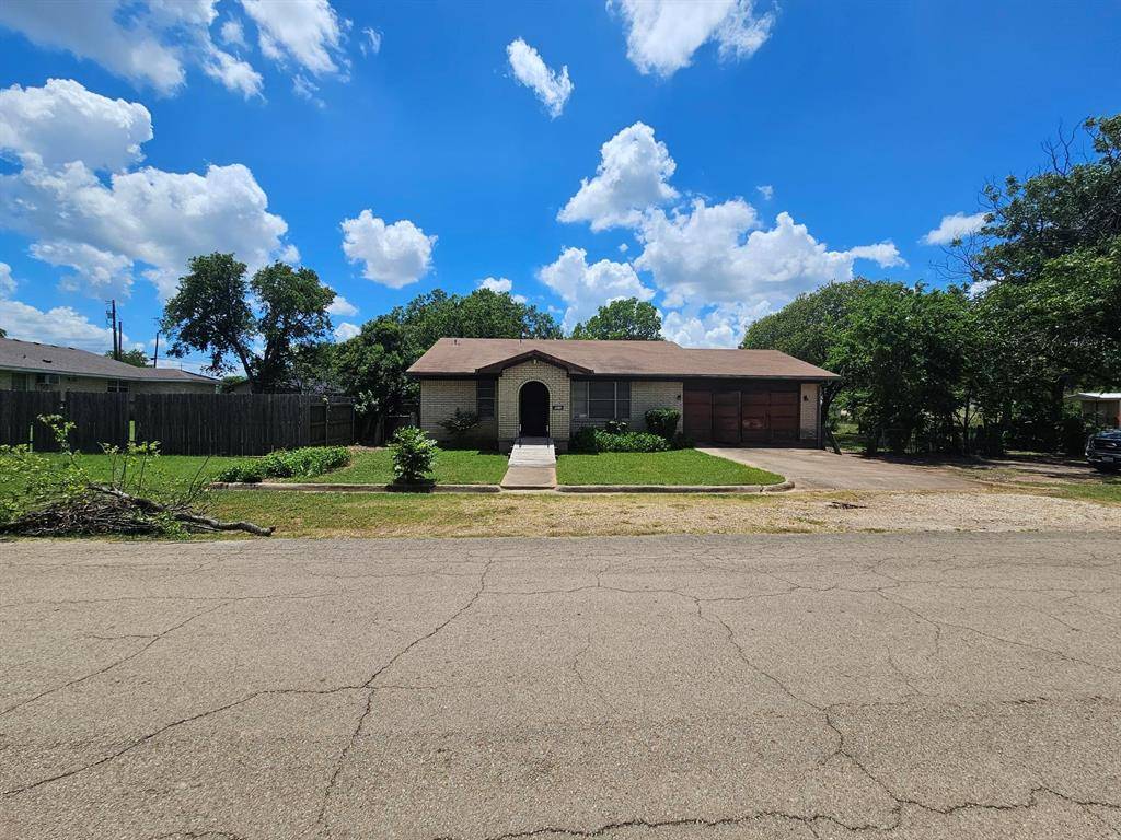 Mcgregor, TX 76657,311 N Arthur Street