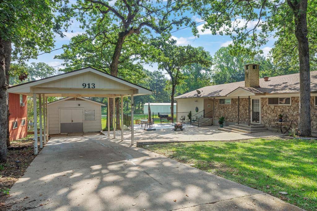 Tool, TX 75143,913 Doe Run Road