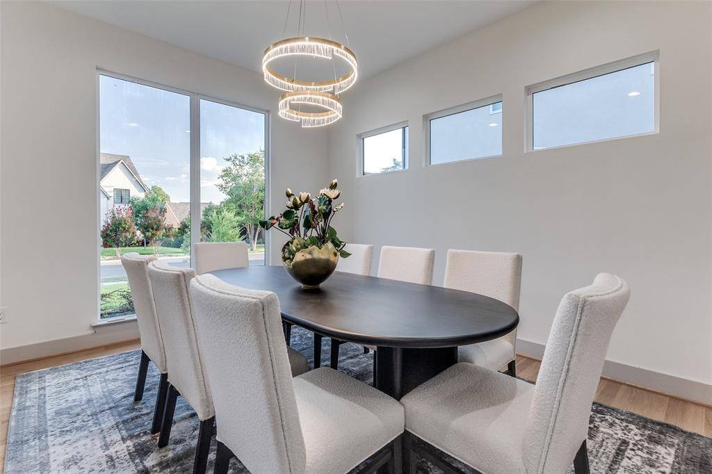 Dallas, TX 75220,3903 Lively Lane