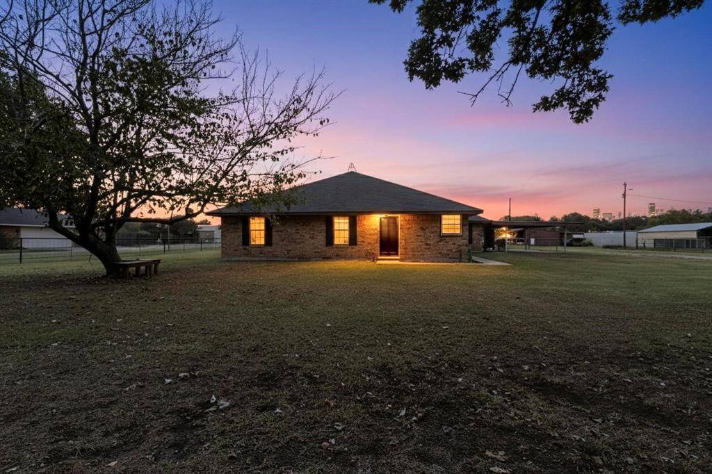 Combine, TX 75159,865 Harlan Road