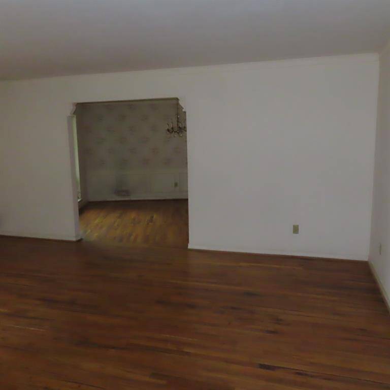 Dallas, TX 75254,14214 Edgecrest Drive