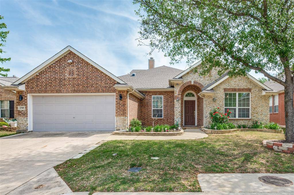 Arlington, TX 76017,2709 Foxpoint Trail