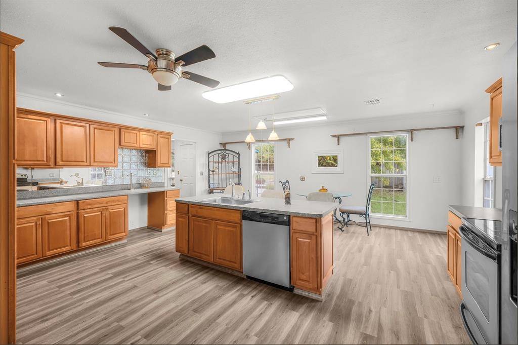 Springtown, TX 76082,328 Creekview Meadows Drive