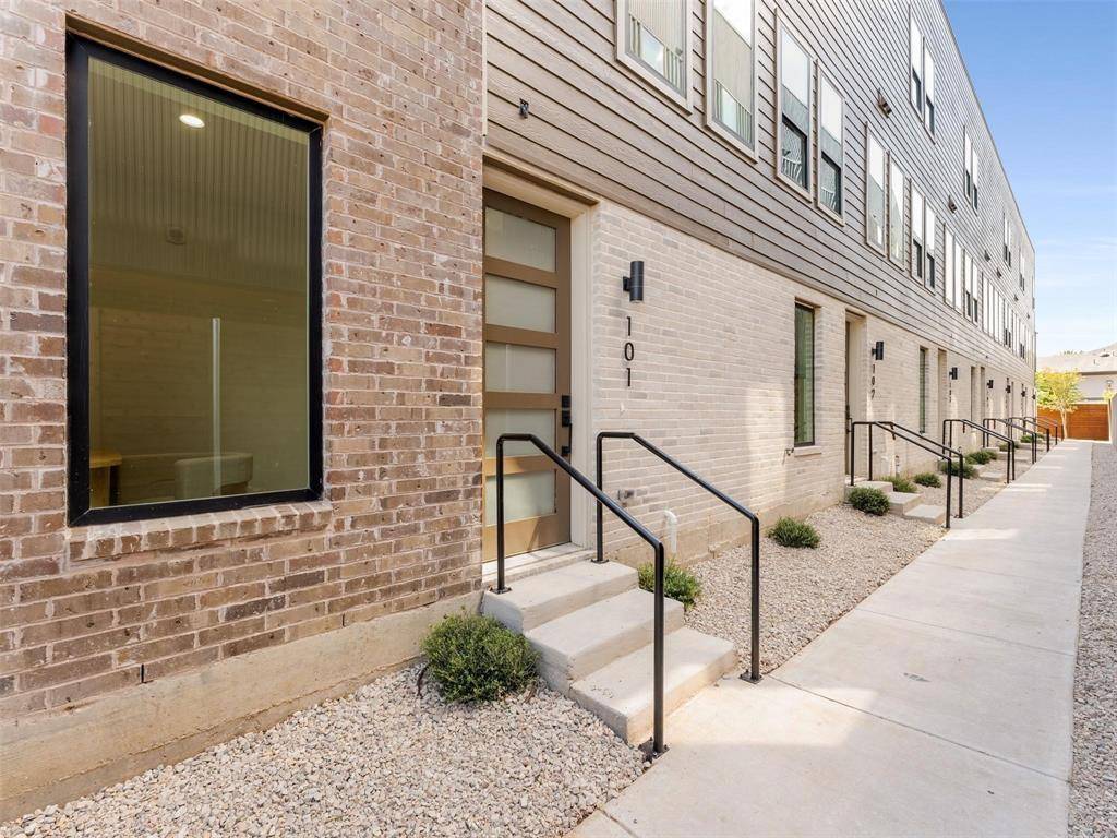 Dallas, TX 75204,2019 N Prairie Avenue #206