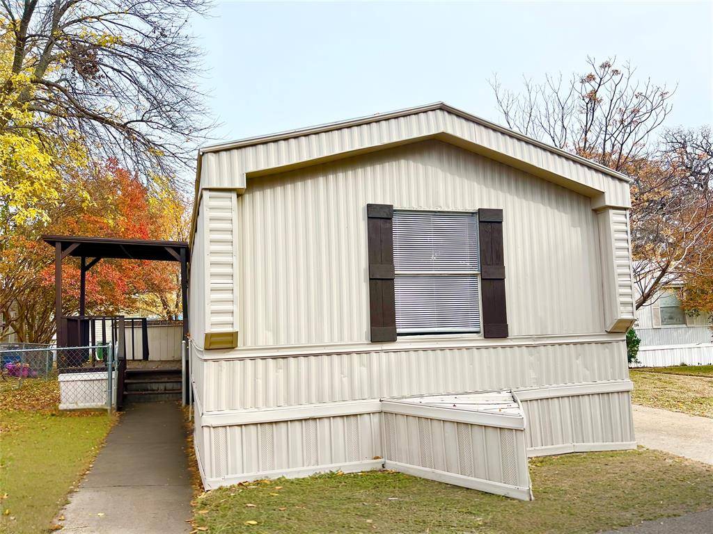 Arlington, TX 76006,2205 Beechwood Drive