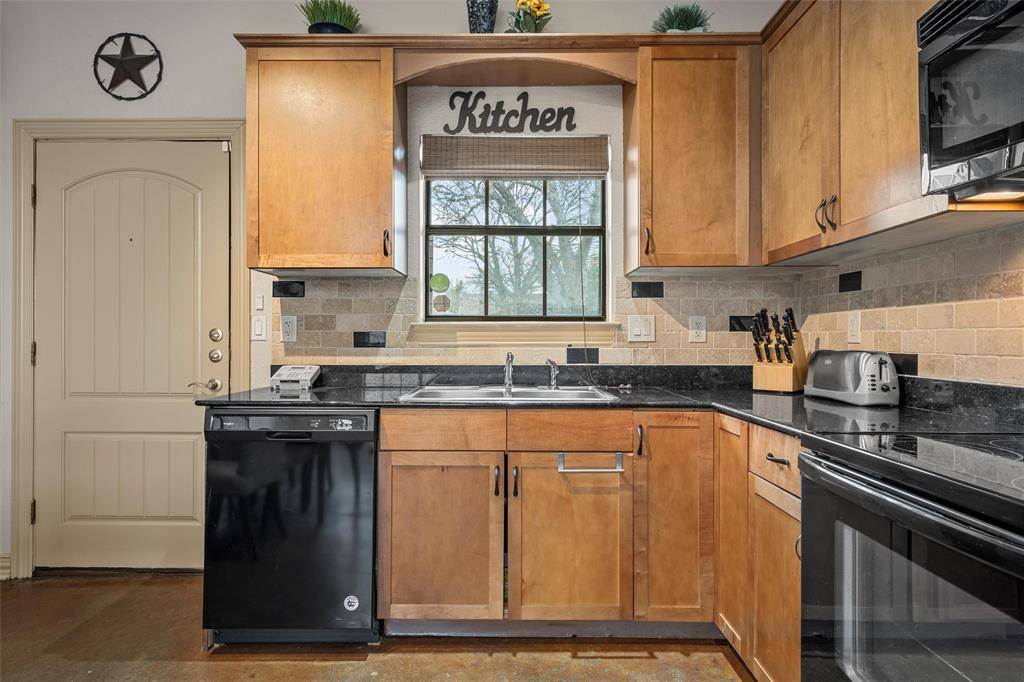 Waco, TX 76706,2410 S 2nd #205