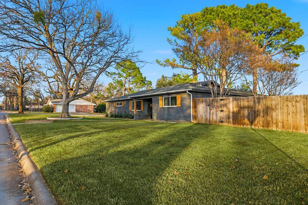 Hurst, TX 76053,904 Scott Drive