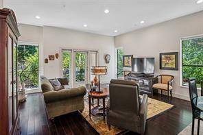 Dallas, TX 75219,4111 Newton Avenue #32