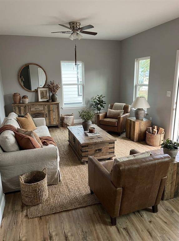 Denison, TX 75021,809 S Travis Avenue