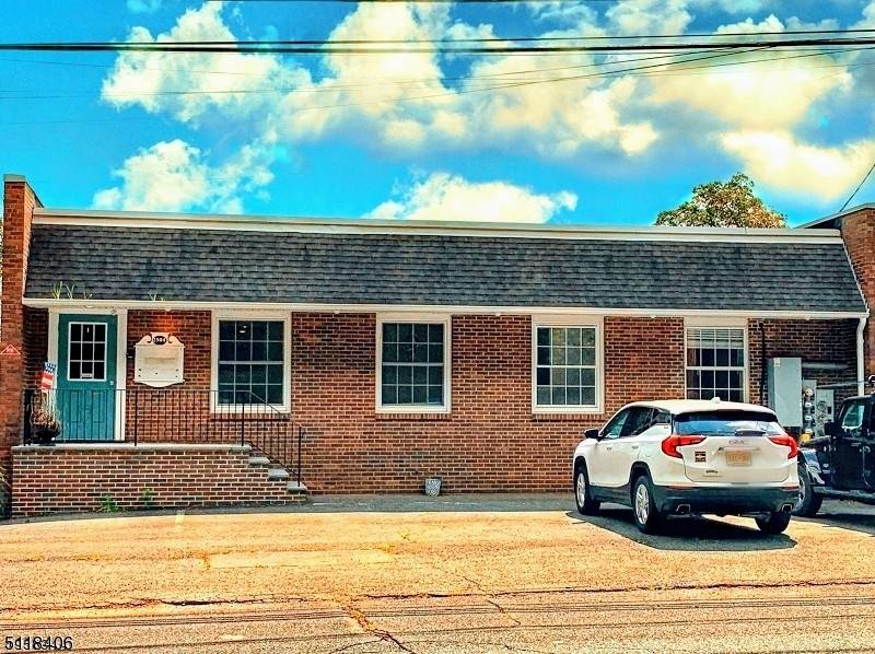 Scotch Plains Twp., NJ 07076,2504 PLAINFIELD AVE