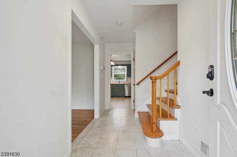 Cranford Twp., NJ 07016,2 Pine St