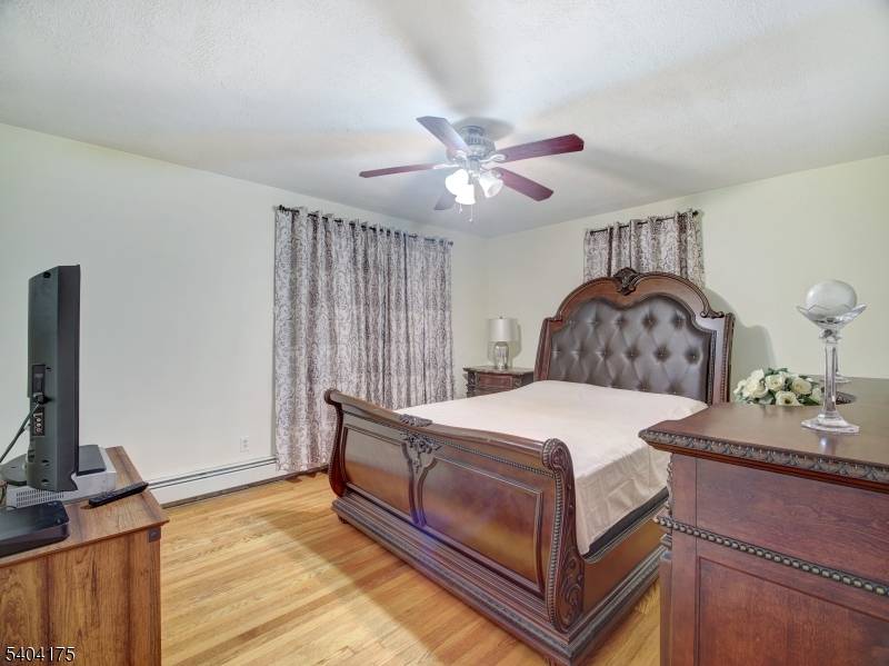 Linden City, NJ 07036,812 Washington Ave