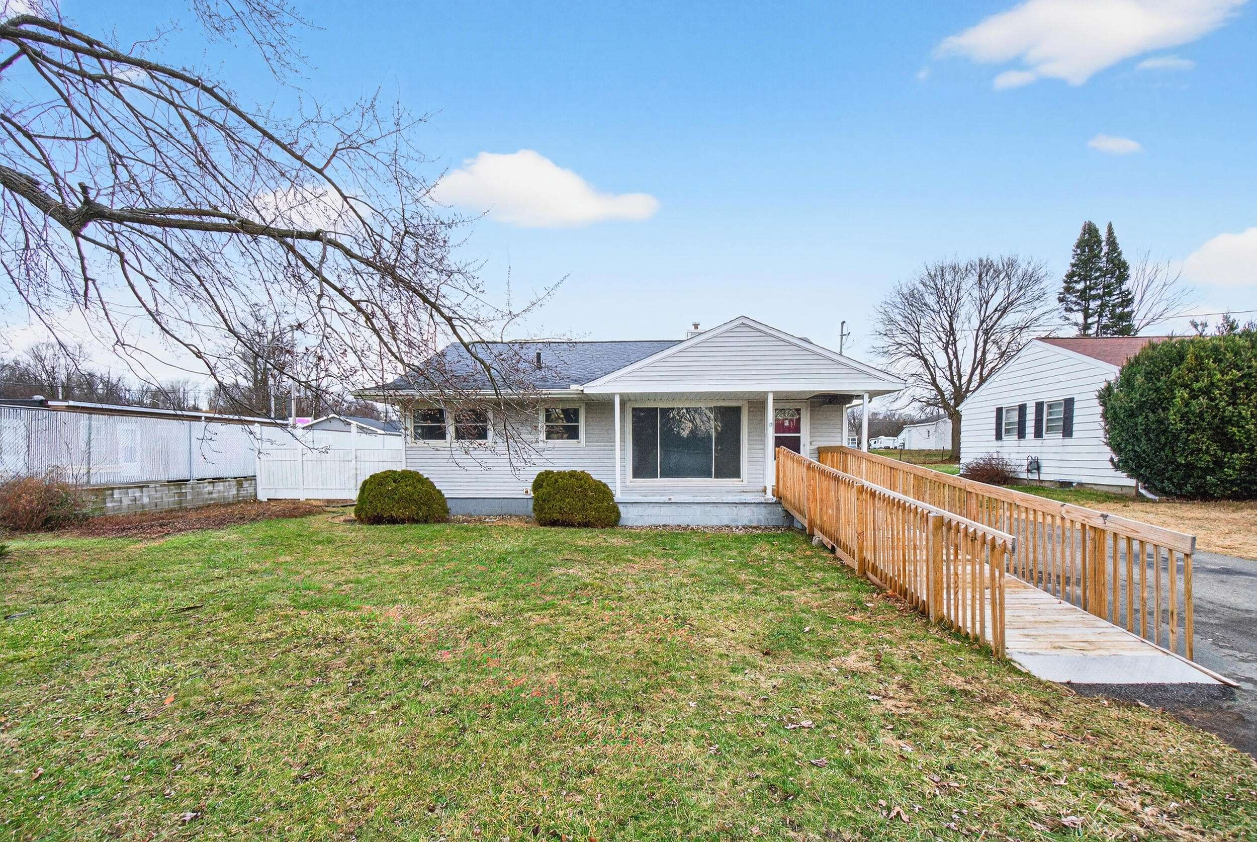 Jackson, MI 49202,430 Peacock WALK