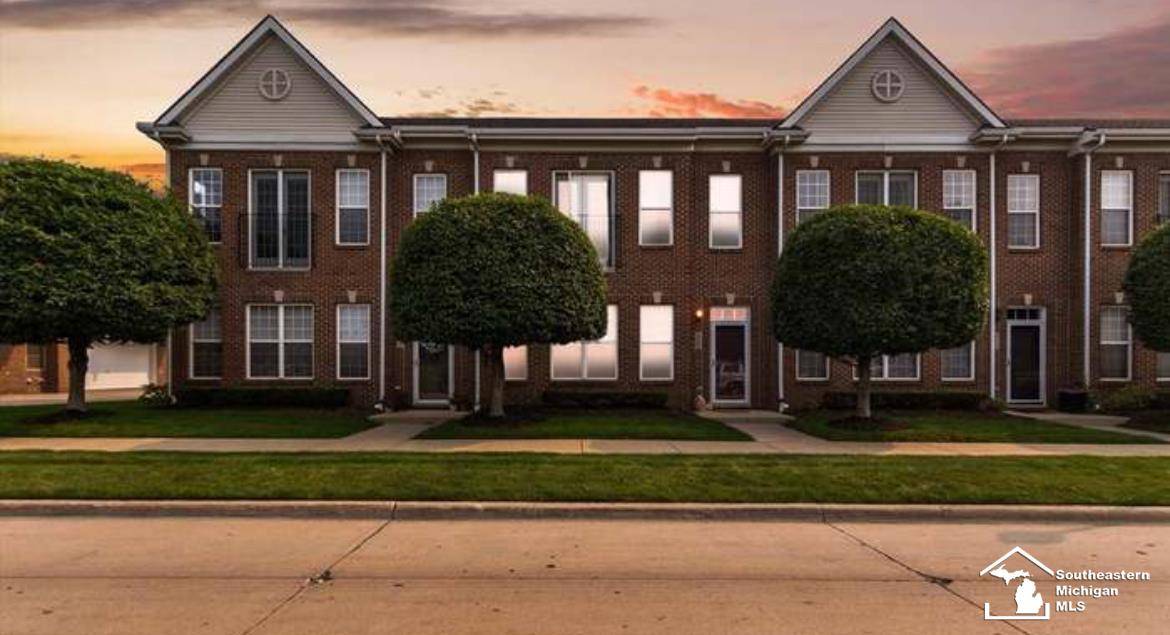 Monroe, MI 48161,918 W 5th ST